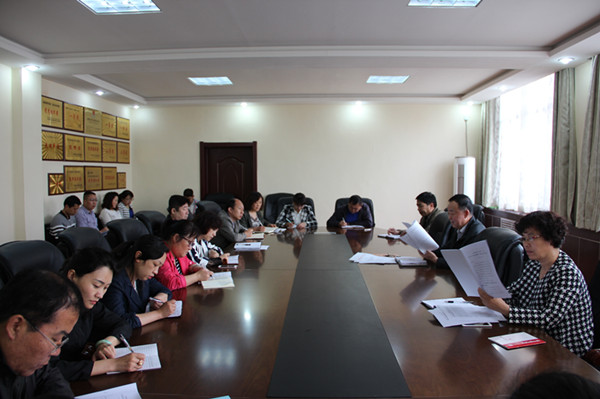 銅富公司學(xué)習(xí)傳達銅川礦業(yè)公司一季度經(jīng)營分析會精神